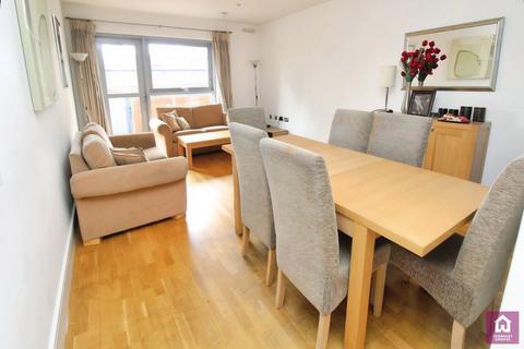 2 bedroom flat for sale, The Lock Building, Southern Gateway, Manchester City Centre, M1