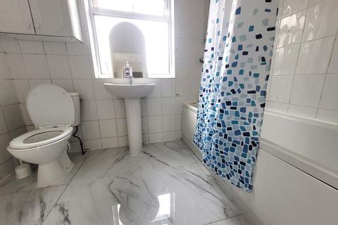 undefined, Bath Road, SLOUGH