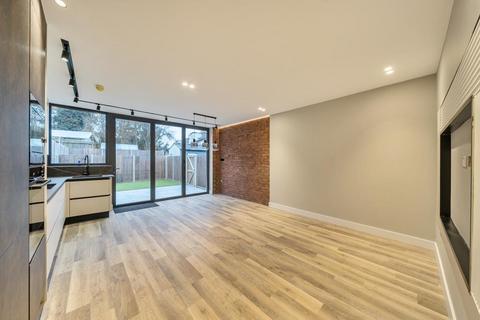 3 bedroom flat for sale, Totteridge Lane,  Totteridge,  N20