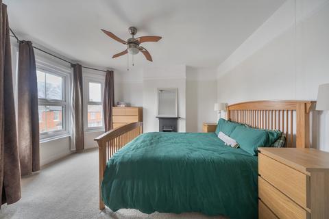 2 bedroom end of terrace house for sale, Ampthill Road, Shirley, Southampton, Hampshire, SO15