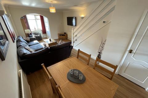 2 bedroom semi-detached house to rent, Styles Close, Bradwell, GREAT YARMOUTH