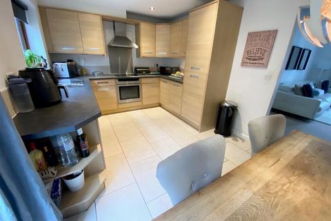 3 bedroom townhouse for sale, Thistle Heights, Fenay Bridge, Huddersfield