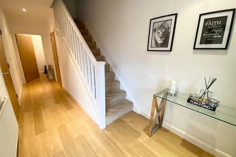 3 bedroom townhouse for sale, Thistle Heights, Fenay Bridge, Huddersfield