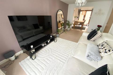 3 bedroom townhouse for sale, Thistle Heights, Fenay Bridge, Huddersfield