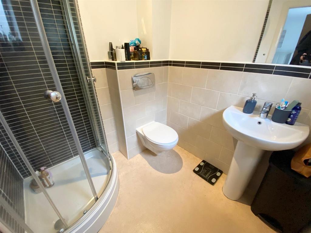 Ensuite.jpg