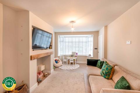 2 bedroom semi-detached house for sale, Crompton Avenue, Doncaster