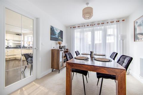 4 bedroom detached house for sale, Broadfield Meadows, Kenton Bank Hall, NE13