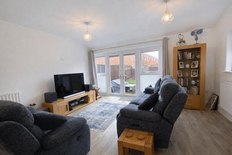 undefined, Bowling Green Close, Milton Keynes MK2