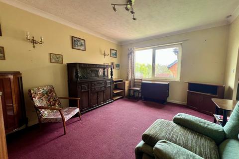 1 bedroom flat for sale, Heol Hir, Llanishen, Cardiff