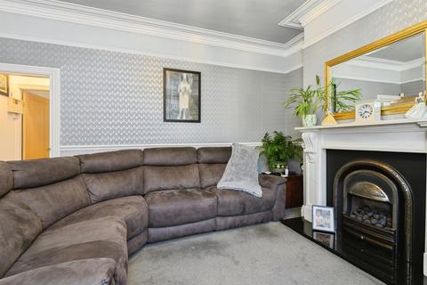 4 bedroom terraced house for sale, Bowling Hall Road, Bradford