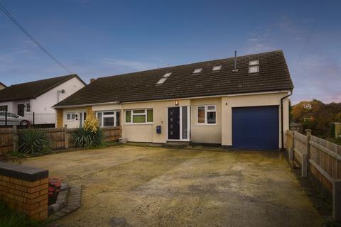 3 bedroom semi-detached house for sale, Highfield Road, BILLERICAY