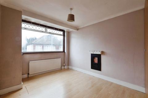 3 bedroom terraced house for sale, Eldred Road, Barking