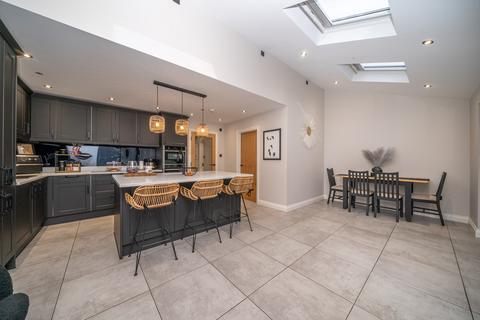 4 bedroom semi-detached house for sale, Westfield Road, Berkhamsted