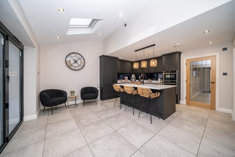 4 bedroom semi-detached house for sale, Westfield Road, Berkhamsted