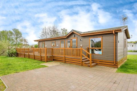 2 bedroom lodge for sale, Sleaford Road, Tattershall, Lincoln