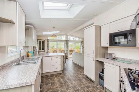 2 bedroom lodge for sale, Sleaford Road, Tattershall, Lincoln