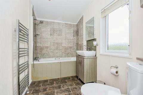 2 bedroom lodge for sale, Sleaford Road, Tattershall, Lincoln