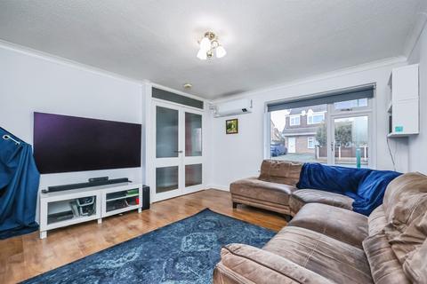 undefined, Howick Drive, NOTTINGHAM