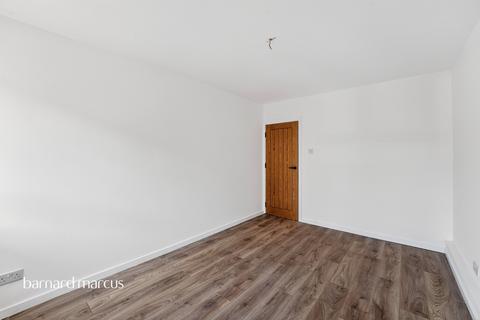 2 bedroom apartment for sale, Elspeth Road, London