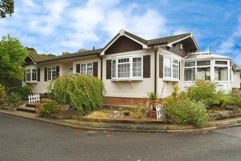 2 bedroom park home for sale, Oaklands Park, Roughton Moor, Woodhall Spa