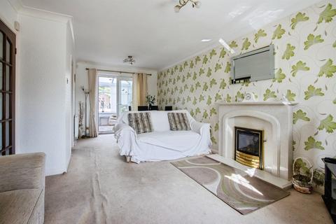 undefined, Westwinn Garth, Leeds