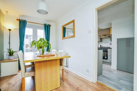 Westwinn View, LEEDS