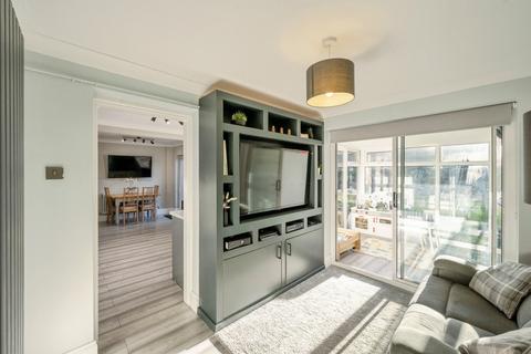 3 bedroom detached house for sale, Darfield Close, Rossington, DONCASTER