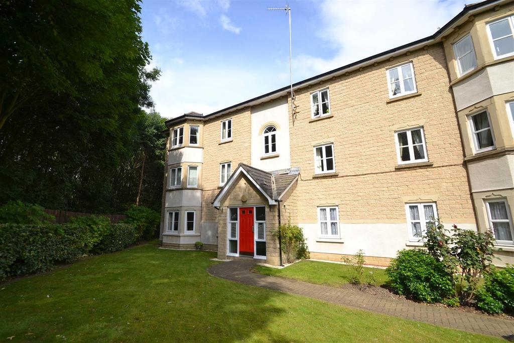 Carnoustie Court, Whitley Bay 2 bed apartment £135,000