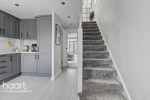 2 bedroom end of terrace house for sale, St Lukes Close, London