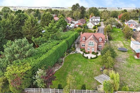 4 bedroom detached house for sale, Old Bawtry Road, Finningley, Doncaster