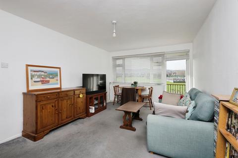1 bedroom flat for sale, Faygate Road, Eastbourne