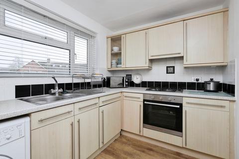 1 bedroom flat for sale, Faygate Road, Eastbourne