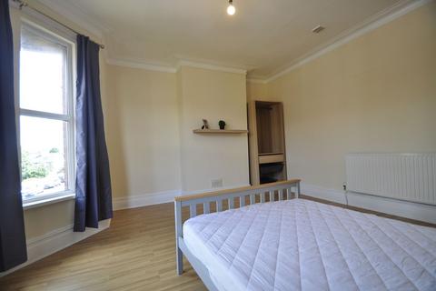1 bedroom property to rent, Risca Road, Newport, NP20