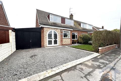 Lancaster Drive, Southport, PR9 8AS