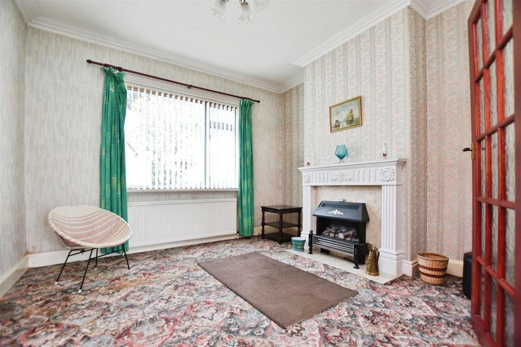 77d85b65-lounge 202.JPG