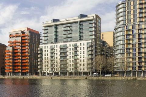 2 bedroom flat to rent, Millharbour, London E14