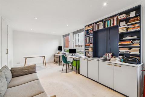 Lily Close, St Pauls Court, London, W14