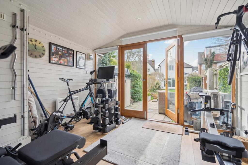 Outbuilding/Gym