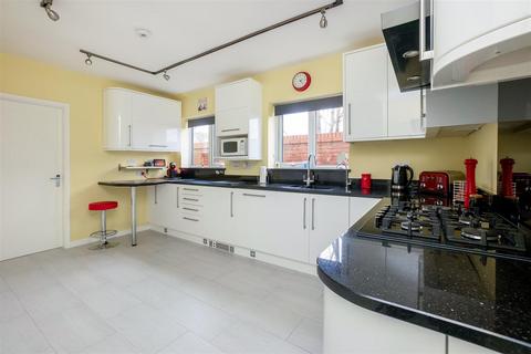 4 bedroom house for sale, Jourdain Park, Heathcote, Warwick