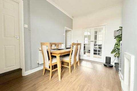 3 bedroom terraced house to rent, Orchard Street, Newcastle ST5