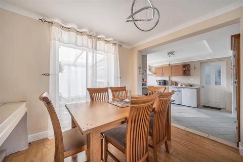 4 bedroom semi-detached house for sale, Willington Street, Maidstone