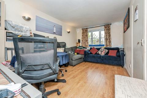 1 bedroom flat for sale, Falcon Avenue, Grays