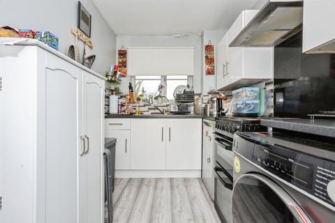 1 bedroom flat for sale, Falcon Avenue, Grays