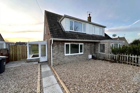 3 bedroom detached house to rent, Thorold Avenue, Cranwell Village, Sleaford