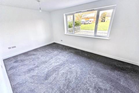 3 bedroom detached house to rent, Thorold Avenue, Cranwell Village, Sleaford