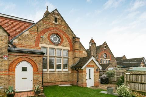 2 bedroom end of terrace house for sale, Old School Mews, Staines-upon-Thames, Surrey, TW18