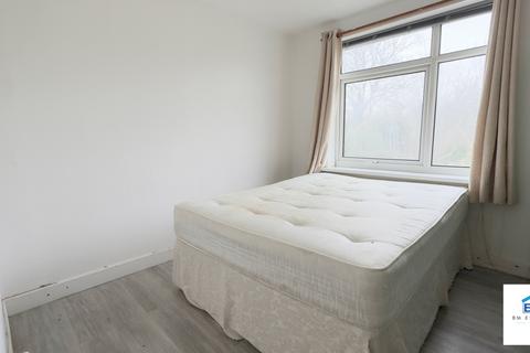 undefined, Broad Avenue, Leicester LE5