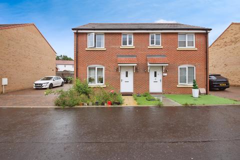3 bedroom semi-detached house for sale, Sandpiper Road, HARLOW