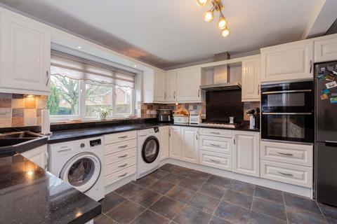 4 bedroom detached house for sale, Avondale, Maidenhead SL6