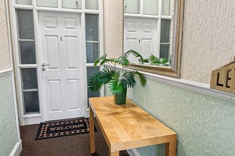 2 bedroom apartment for sale, Alexandra Drive, Bridlington, East Yorkshire, YO15